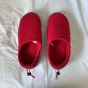 L.L. Bean Adjustable Slippers